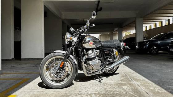 ROYAL ENFIELD INTERCEPTOR 
